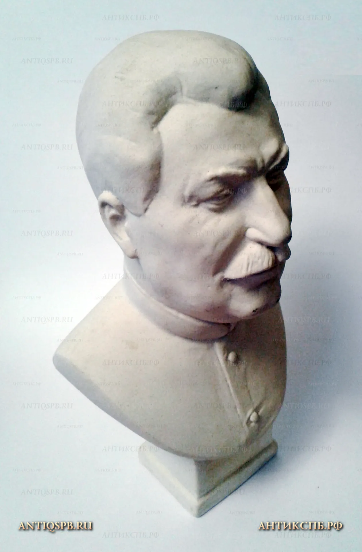Бюст фарфоровый "Сталин". СССР. Перв. пол. ХХ века. №21900